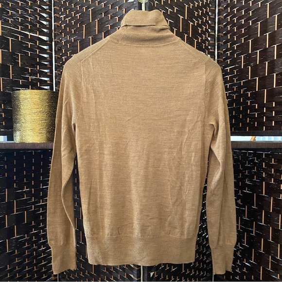Gap Merino Wool Turtleneck Sweater - Picture 6 of 9